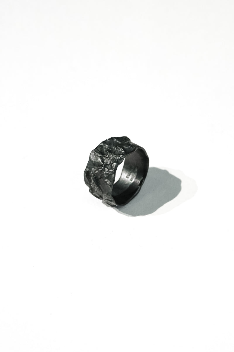 Black Leaf Ring (Small)