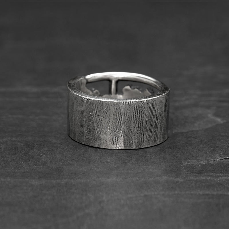 CONSTRUCTED RING