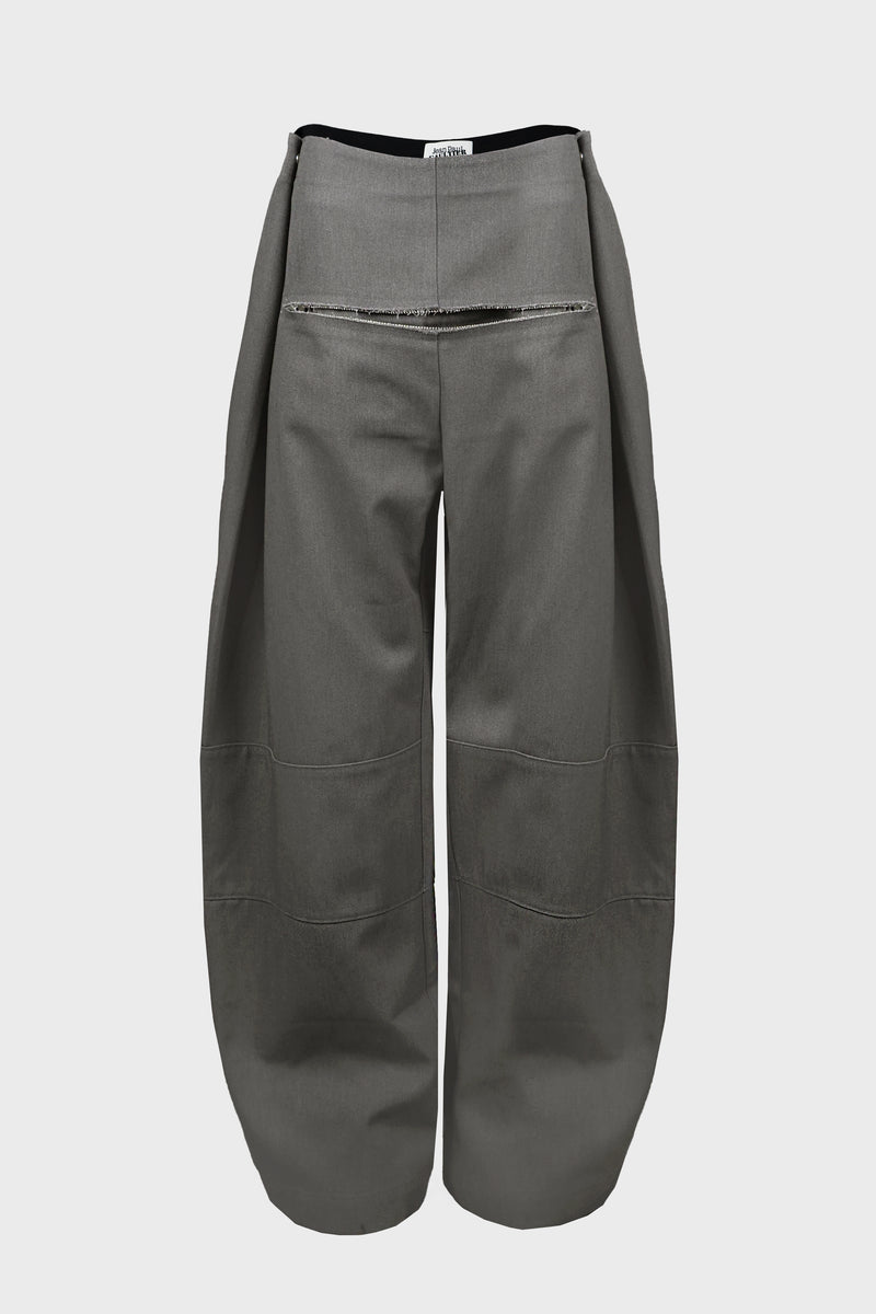 PLEATED PANTS WITH ZIP DETAIL