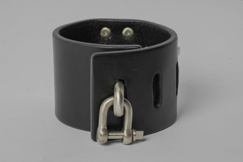 Restraint Charm Bracelet (Pyramid Studs, 50mm, BLK+Z)