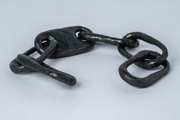 Roman Medium Link Bracelet w/ Medium Closed Link (KA)