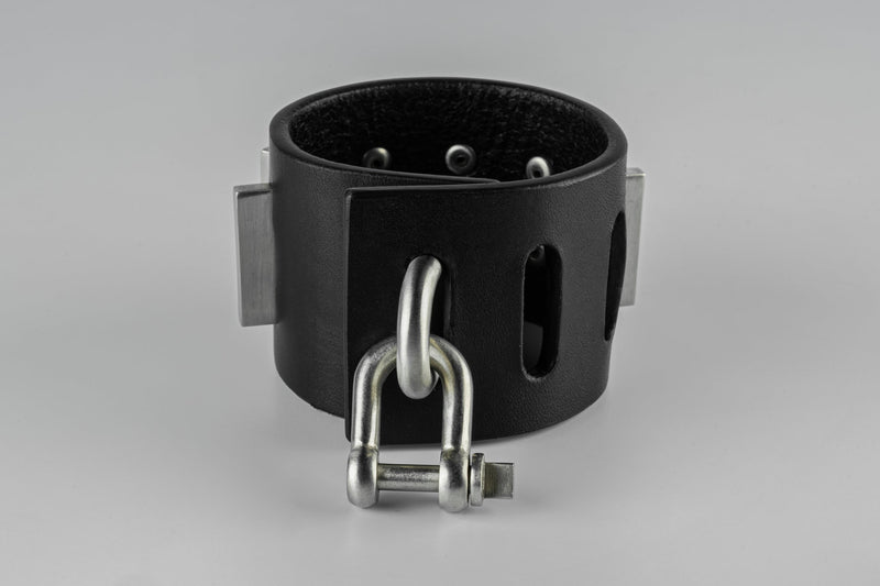 Restraint Charm Bracelet (Staple Stud Variant, 50mm, BLK+Z)