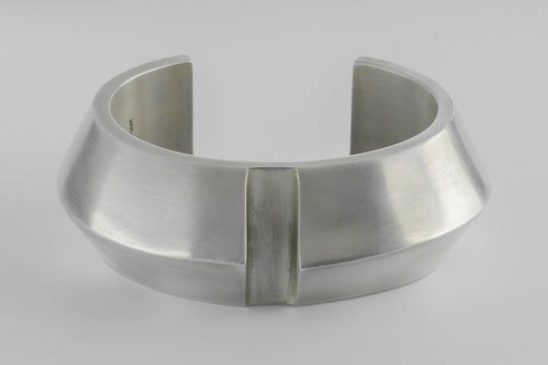 Crescent Rift Bracelet (Wedge Var., 30mm, AS)