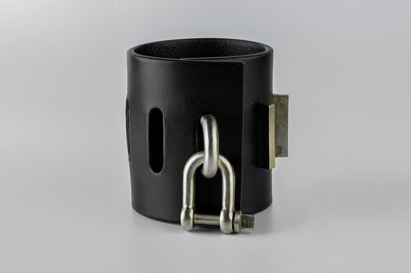 Restraint Charm Bracelet (Staple Stud Variant, 70mm, BLK+Z)