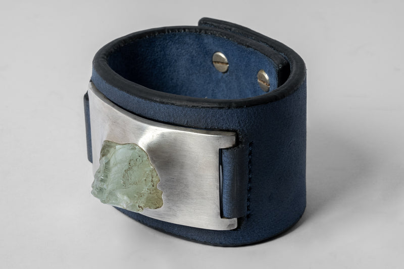 Amulet Cuff (Terrestrial, Etched Aquamarine, AS+AQU+BKW)