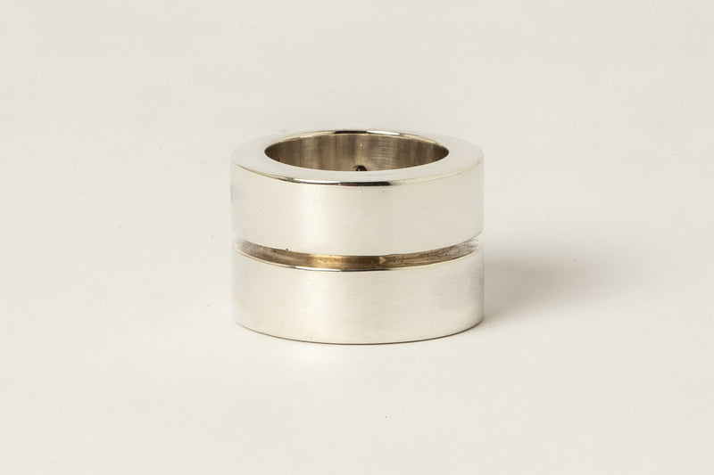 Crescent Crevice Ring (17mm, PA)