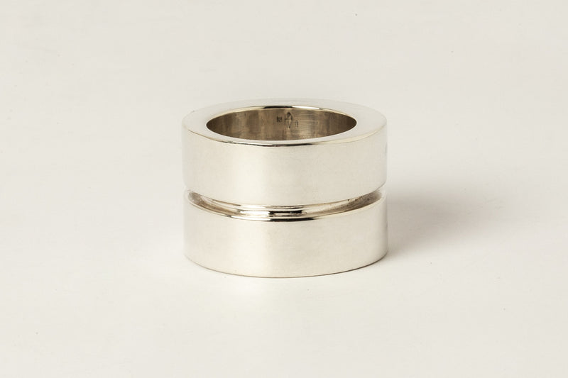 Crescent Crevice Ring (17mm, PA)