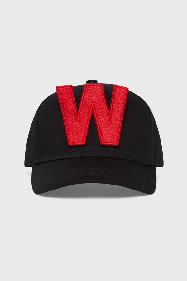 W CAP BLACK/FLAME SCARLET