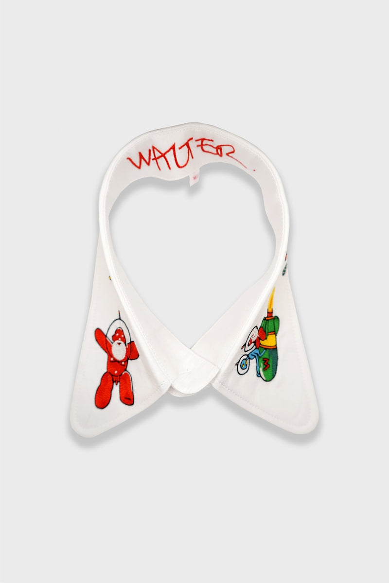 EMBROIDERED ROUND COLLAR