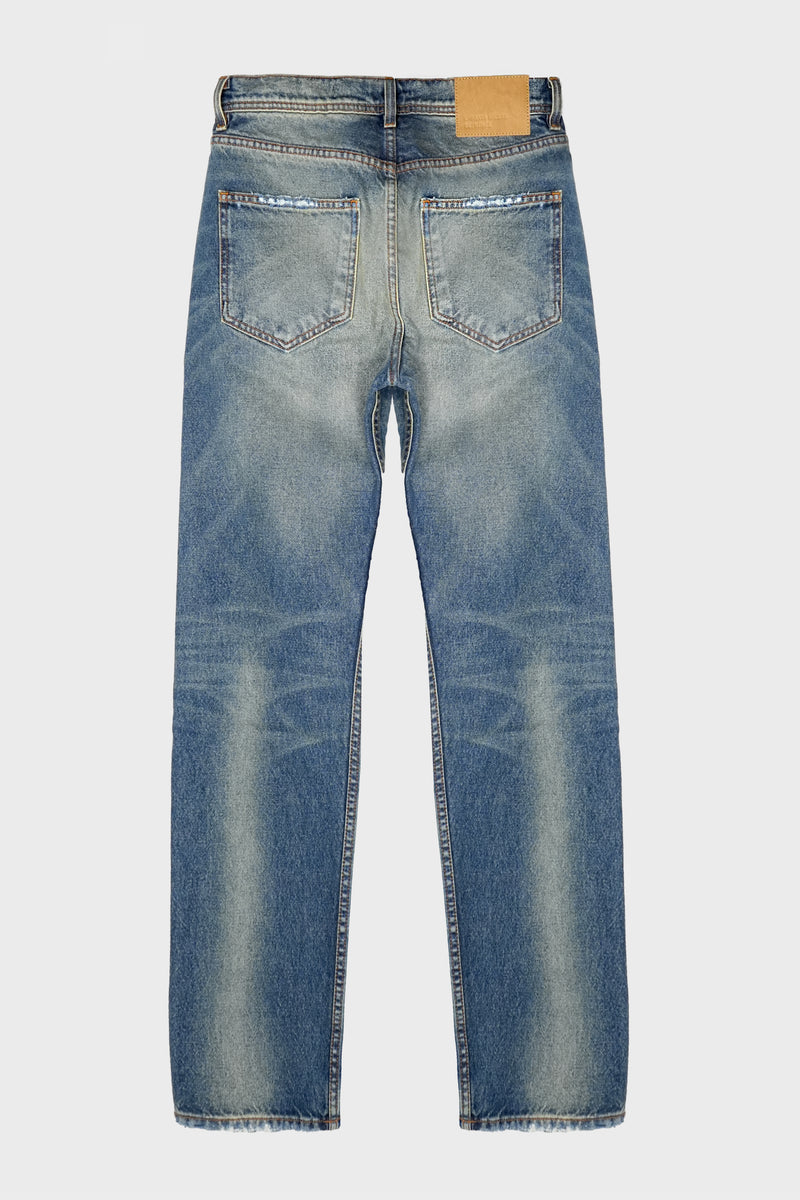 STAIGHT LEG DISTRESSED JEANS