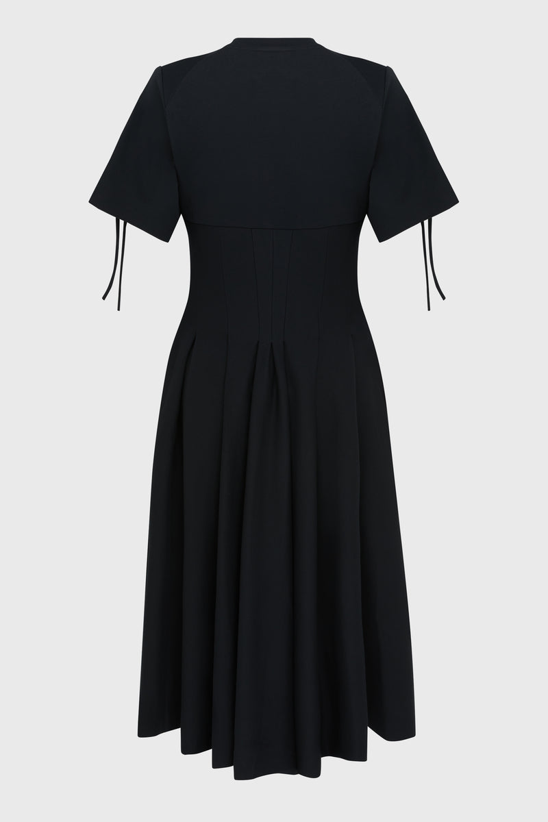 SHORT-SLEEVE CORSETSEAM PLEATED DRESS