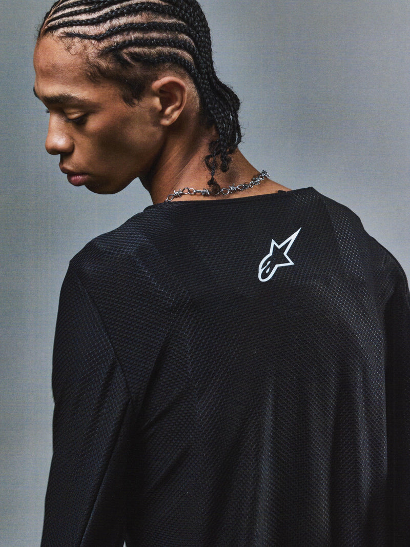 KNUCKLE LS TEE