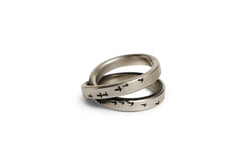 CROSS RING BIRD FLIGHT