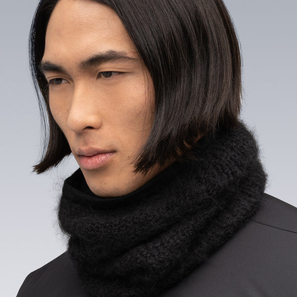 ACRONYM NG5-PU Hand-Knit Suri Alpaca Neck Gaiter – LABSTORE LONDON