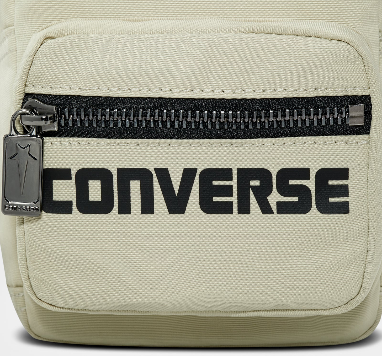 Converse hip pack top
